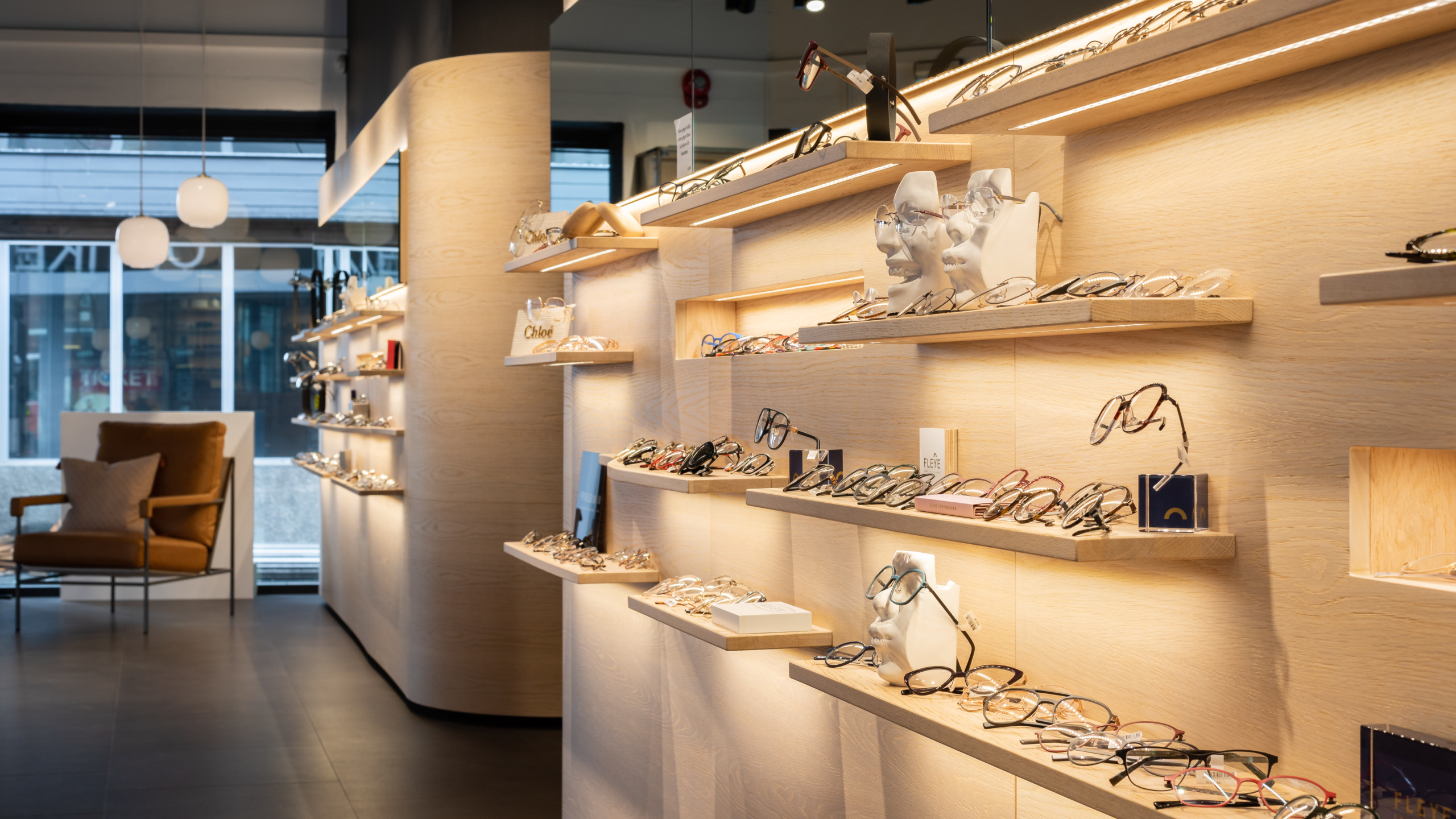 https://www.nielstorp.no/wp-content/uploads/2019/10/oa210_n9-scaled.jpg